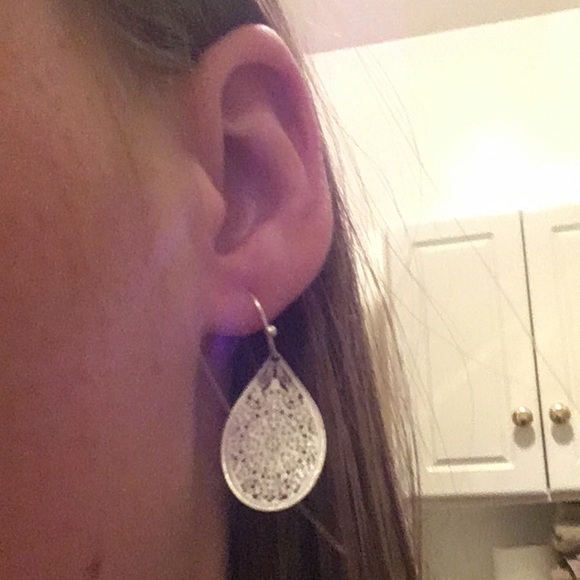 TRADED Silver earrings - Picture 3 of 7